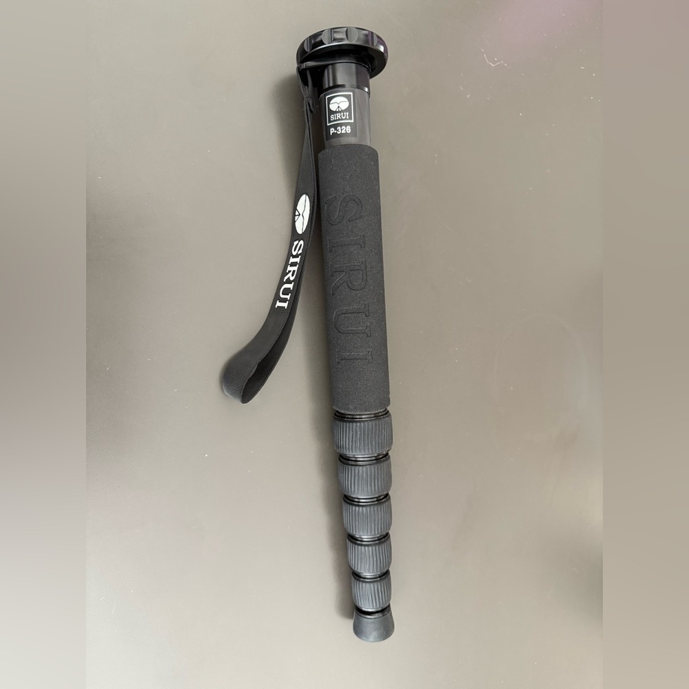Black P-326 Carbon Fiber Monopod for Photography